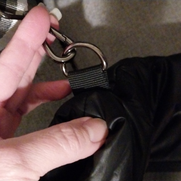 Haute Shore Puffer crossbody purse - Picture 4 of 7